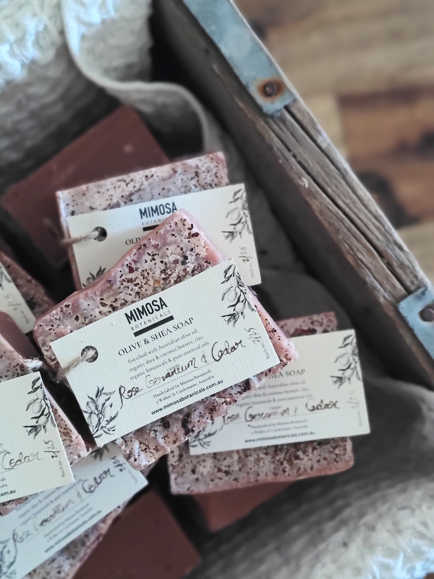 Farmhouse Soap - Rose Geranium & Cedarwood