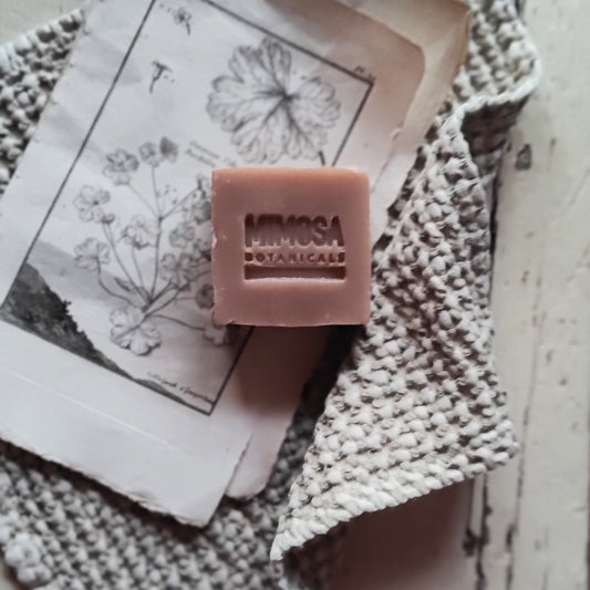 Farmhouse Soap - Rose Geranium & Cedarwood